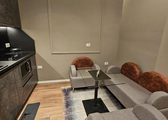 Kdk 아파트 티라나